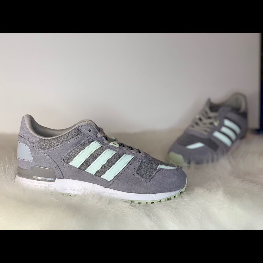 Adidas ZX 700
